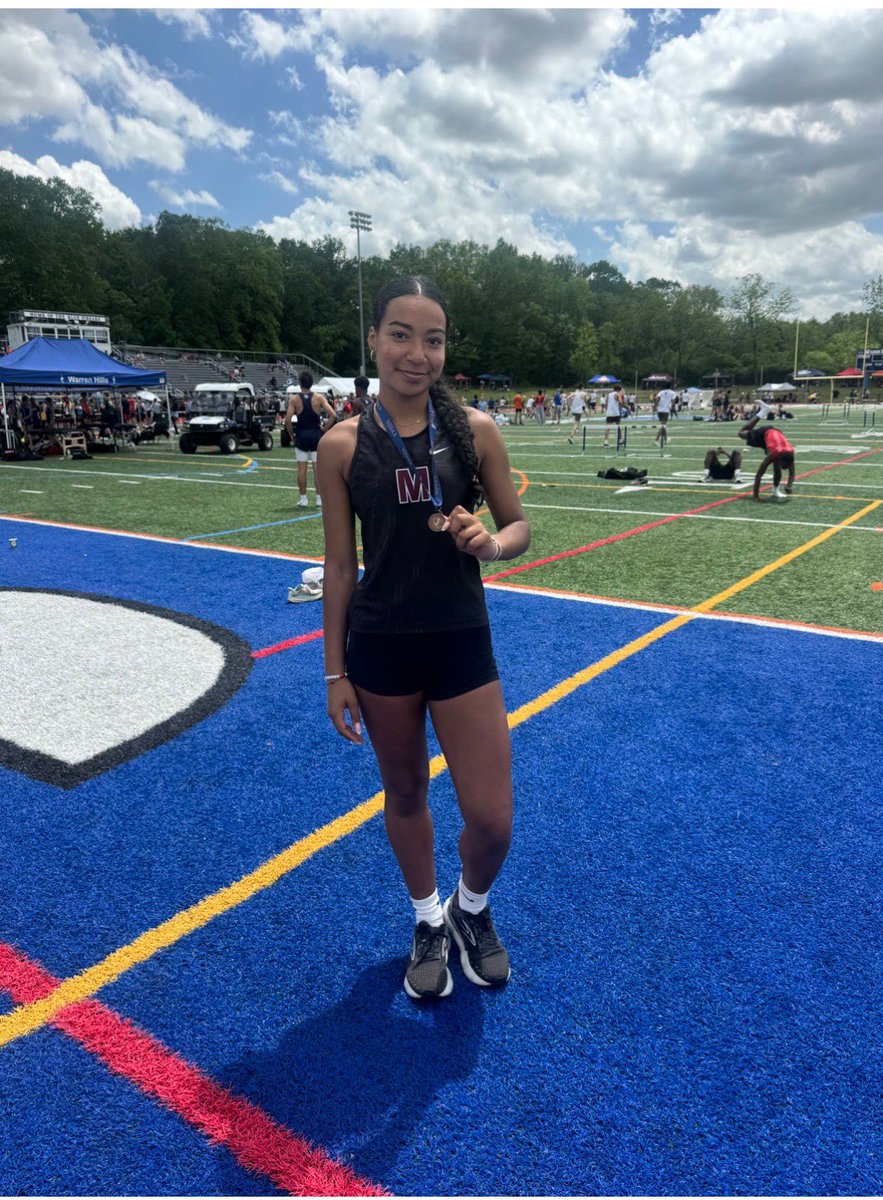 Track &amp; Field – State Sectionals Recap!

Boys:
🥈DJ takes 2nd (PV)

Girls:
🥉Athena Goetz 3rd (PV)
🏅Summer Bodley 5th (PV)
🏅Sara Bodley Orriss 5th (HJ)
🏅Paige Bueno 5th (400m)
🏅Adriana Euell 4th (Javelin)

Team placed 9th overall – All advancing to Group 3 States in 2 weeks!