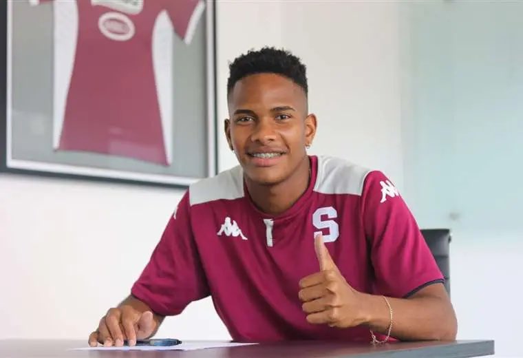 colachoenbici's tweet photo. El principal error de @SaprissaOficial hoy. 

Haber firmado a este muerto..!!! ☠️☠️☠️ https://t.co/DyP6QU27Om