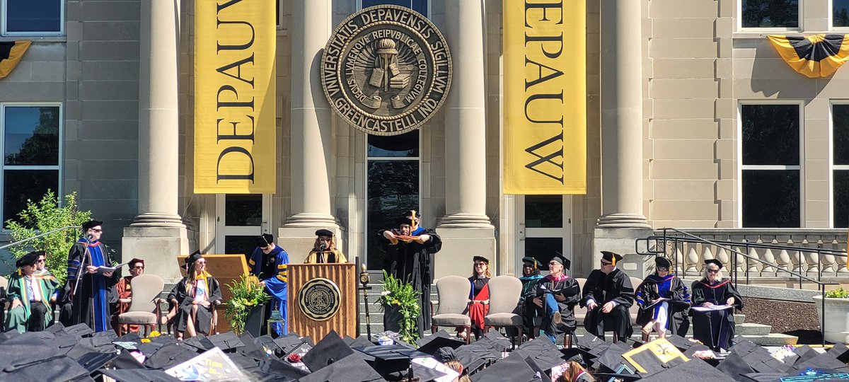 Dr. Phoenix R Crane tweet media