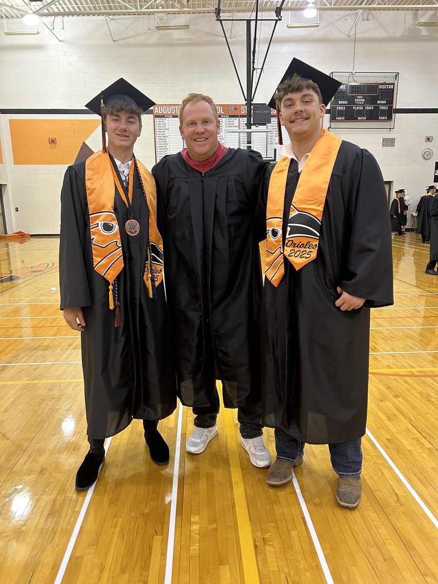 Congrats to our seniors on graduating today! Best of luck in the future and you are welcome back anytime! #GoOrioles