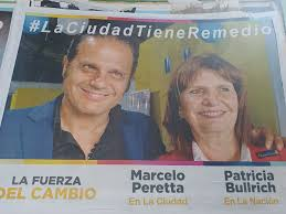 CoronelThorne's tweet photo. @Fakusznir @MarceloPeretta Decía que era peronista. Después se hizo liberal. Ahora dice que Bullrich lo decepcionó. Hizo campaña contra Jorge Macri, a quien apoyó cuando le bajaron su lista en 2023. https://t.co/cq7mwCdOsa