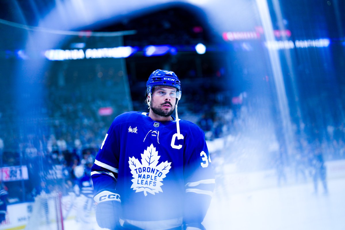 MapleLeafs's tweet photo. Lights. Camera. Action. https://t.co/2MScBZ4c2h