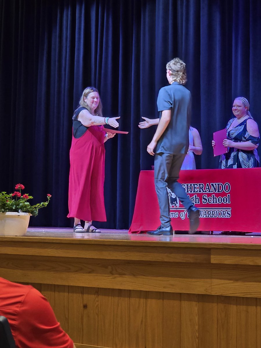 Congratulations to Gavin McKelvey for being awarded the Judy Excavating Scholarship tonight.