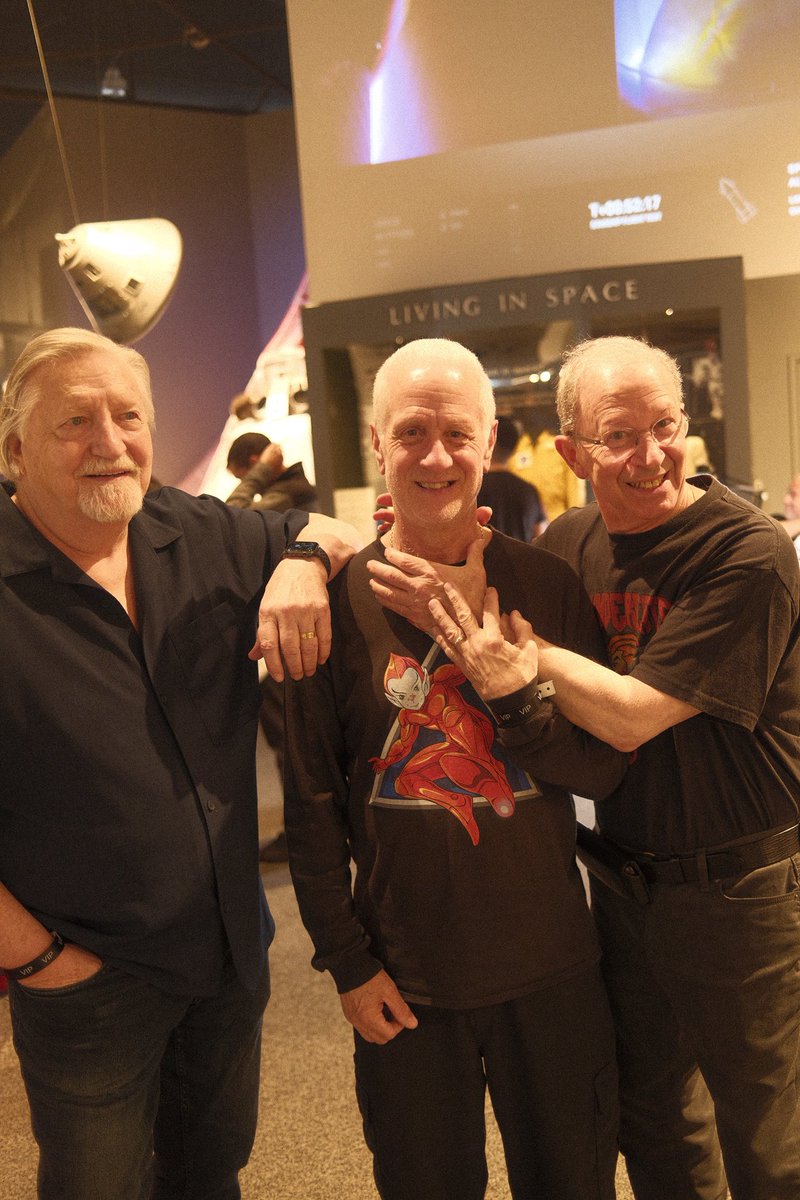 The real heroes in comics and art aren’t on the cover, they’re the ones who create them! Thank you to all our special guests at this year’s Cradle Con!