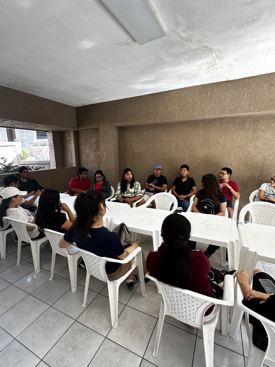 EthereumBo's tweet photo. Hoy en Ethereum Bolivia
Tuvimos nuestro primer encuentro de voluntarios en Santa Cruz.🌟

Compartimos salteñas y experiencias de miembros en la comunidad cripto 🦾

#EthereumBolivia https://t.co/zjb0XrfFTM