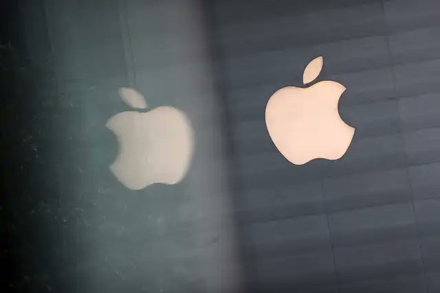 techrbc's tweet image. #Apple is said to be dogged by setbacks with #AI, threatening its future.
shorturl.at/vwFTt
#AI美女 #Tech #TechNews #Tech4All #TechChoice #GamingCommunity #newsevery #Newsnight #tendance #Trending #TrendingNow #TrendingNews
