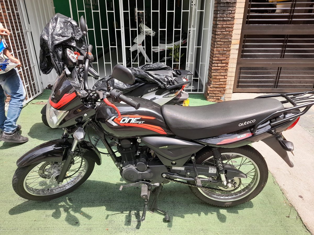 moto_trabajo's tweet photo. Nuestras motos de alquiler. Renta una y trabaja en aplicaciones con cómodos plazos semanales. #mototrabajo #alquilerdemotos #renting #ubermoto #yango #picap #indrive https://t.co/wgcUjUTffS