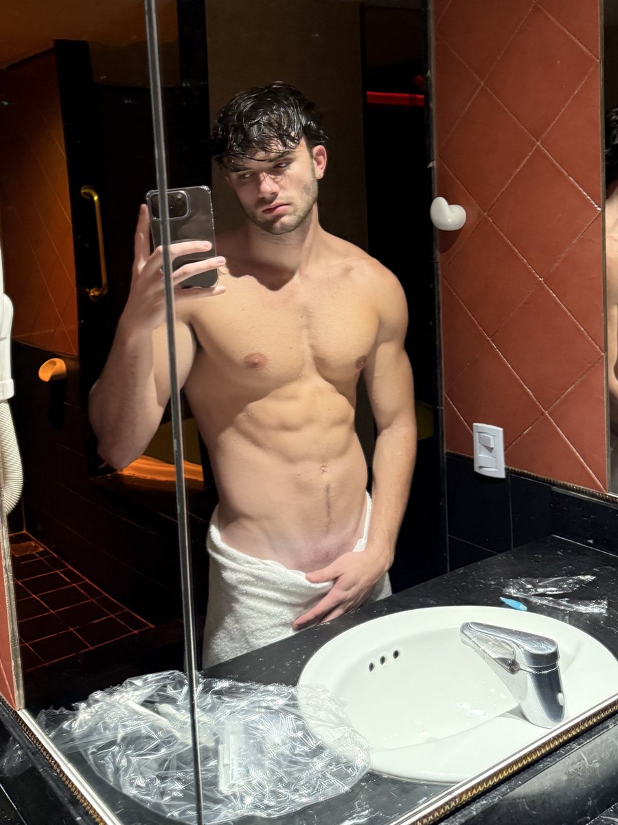 sin barba o con barba? ojo que no te raspe...😈