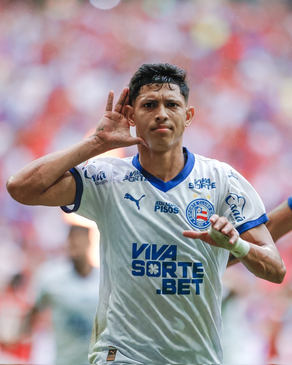 ecbahia's tweet photo. ⚽ Artilheiro isolado de novo no ano, agora com 8 gols. É isso mesmo, menino #Pulga! #BBMP https://t.co/aFVJeCknLI