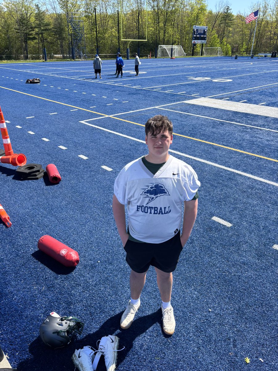 BMagee55's tweet image. Thank you @UNEfootball for a great day! Putting my helmet on and getting reps is always a good feeling. #STG 🌩️🏈
#emo2eq #hurricanetradition @CoachLichten @CoachTrevT @Coach_ARob_ @ABelnavis_ @TimViall @coachyario @CoachSchaum @CoachTimAsbell @LIBLITZ @LIBasketball23