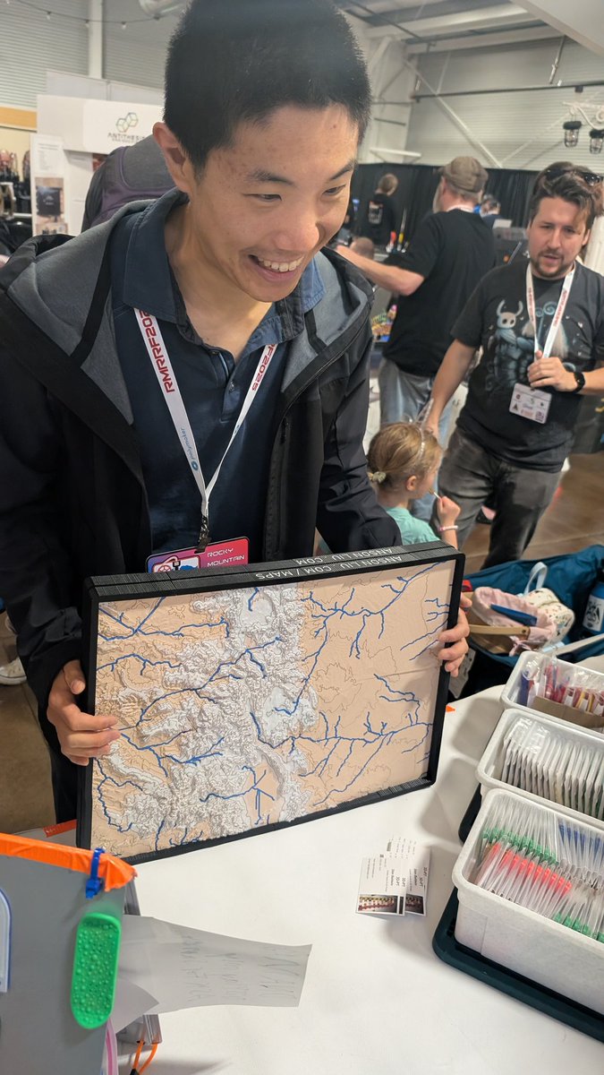 3DFidgets's tweet image. Had a great time at @RMRRF! #opensource #3dprinting is alive with community printers, projects and comradary! Thanks to @3DPrintBunny for the amazing art, everyone who visited and purchased a #fidget or magnet.