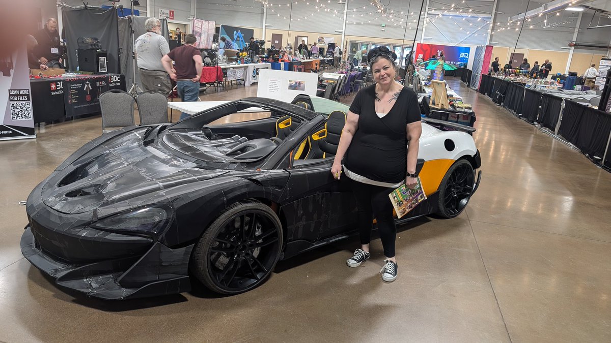 3DFidgets's tweet image. Had a great time at @RMRRF! #opensource #3dprinting is alive with community printers, projects and comradary! Thanks to @3DPrintBunny for the amazing art, everyone who visited and purchased a #fidget or magnet.