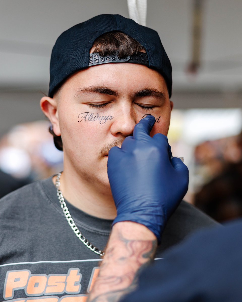 Tailgatin’ and pregamin’ <a href="/PostMalone/">Post Malone</a>