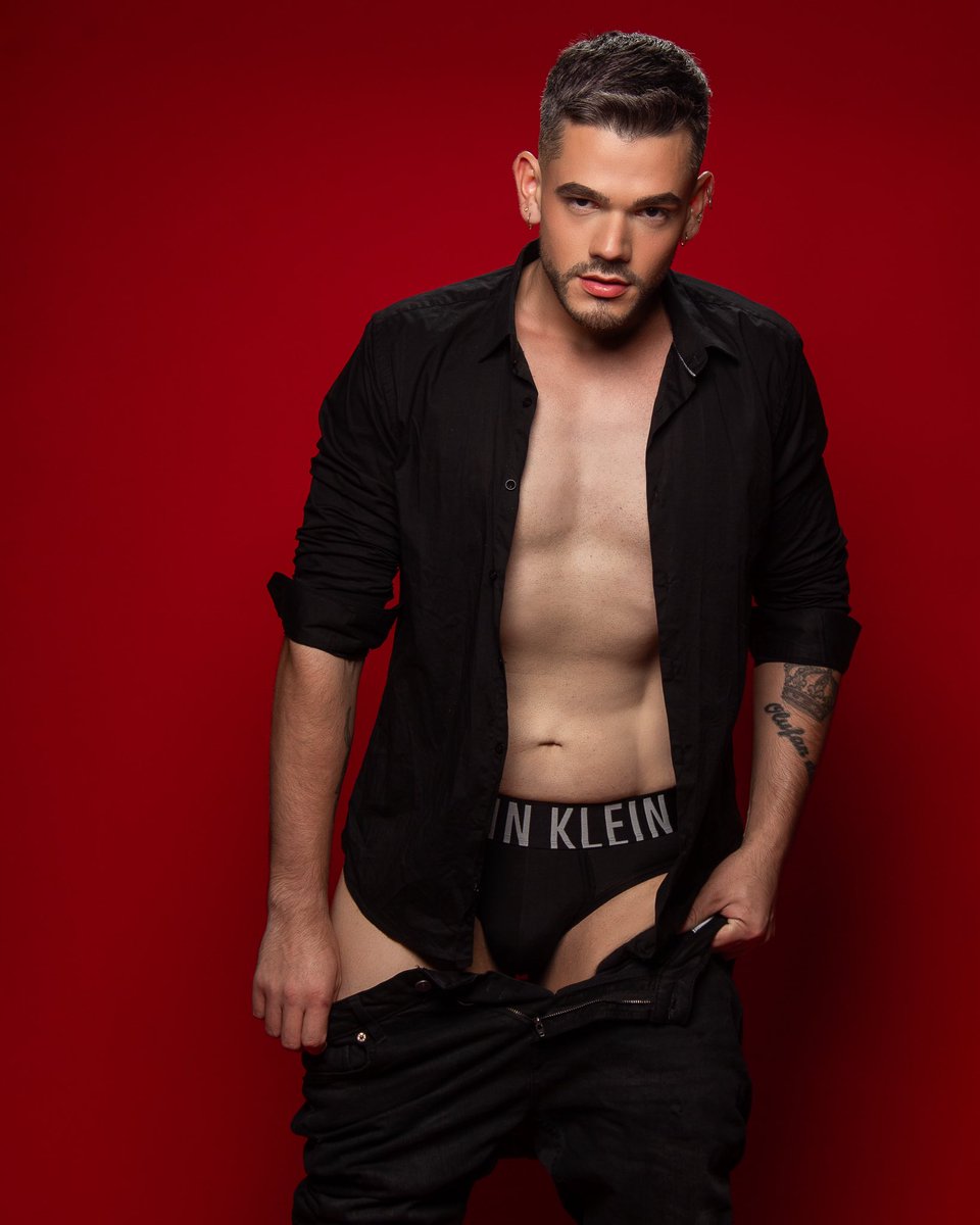 𝒬𝓊𝒾𝑒𝓇𝑜 𝓆𝓊𝑒 𝓉𝓊 𝓂𝓊𝓃𝒹𝑜 𝑒𝓂𝓅𝒾𝑒𝒸𝑒 𝓎 𝒶𝒸𝒶𝒷𝑒 𝒸𝑜𝓃𝓂𝒾𝑔𝑜. 

𝒞𝒽𝓇𝒾𝓈𝓉𝒾𝒶𝓃 𝒢𝓇𝑒𝓎.