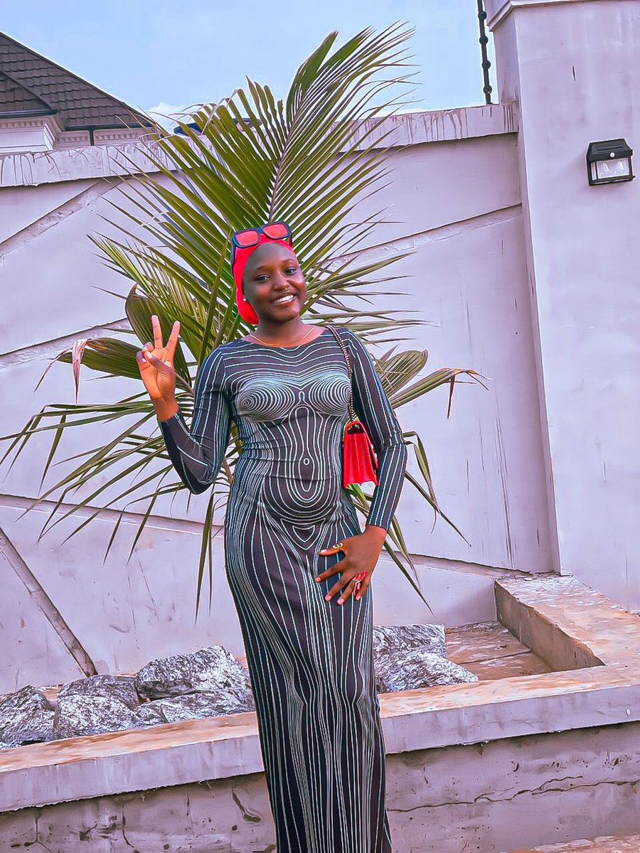 Adunni189's tweet image. Alhamdulillah for another year of growth, new opportunities, and endless possibilities. I'm proud of the person I've become and the woman I'm becoming. Cheers to another year of growth and becoming the best version of myself! 🥂💪🏿✨"