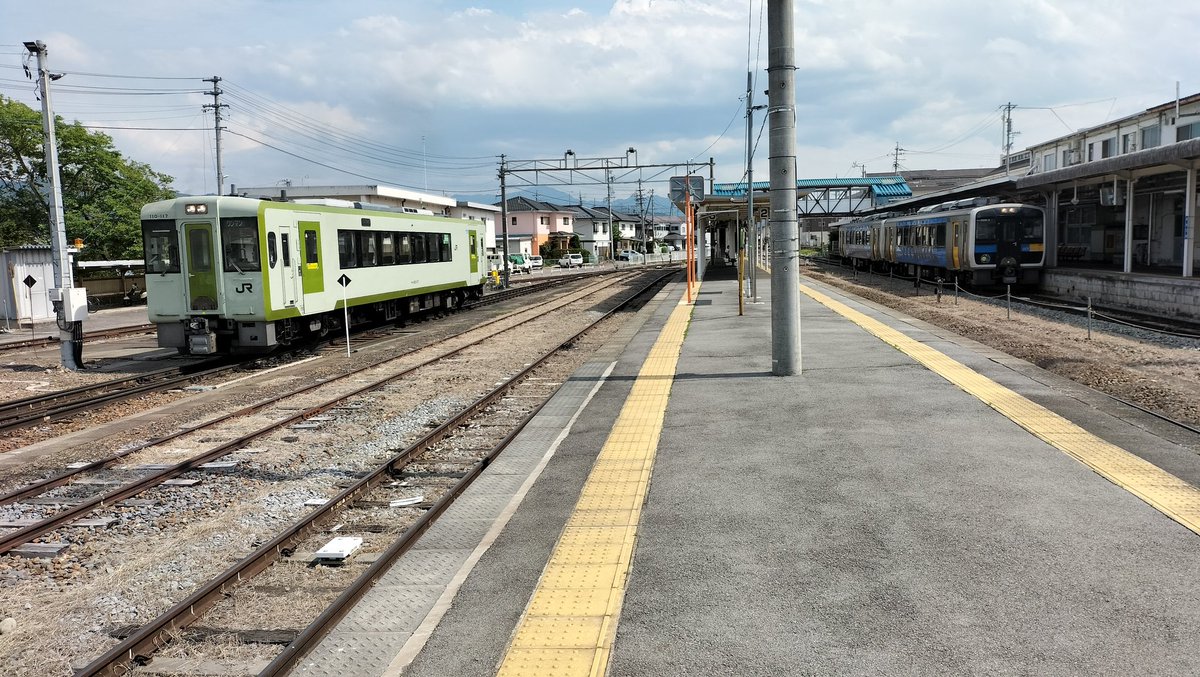 haruki77_wan's tweet photo. #おはようトレイン 
皆様おはようございます。昨日の関けもはお楽しみいただけたでしょうか?私は昨日、小海線沿線で多客臨を撮影してました。 https://t.co/dLszSd9ZvI
