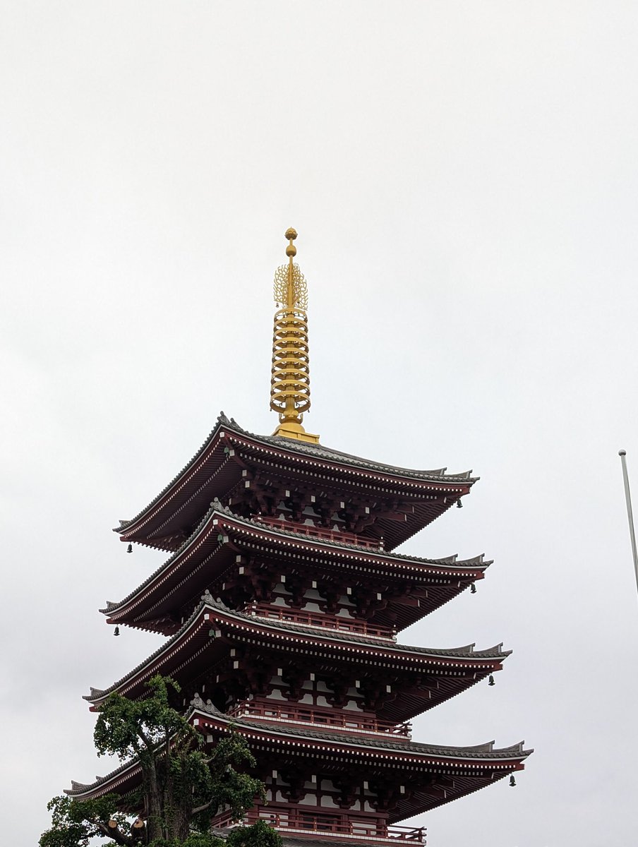 Daaaamn imagine the power that thing can draw from the aether!