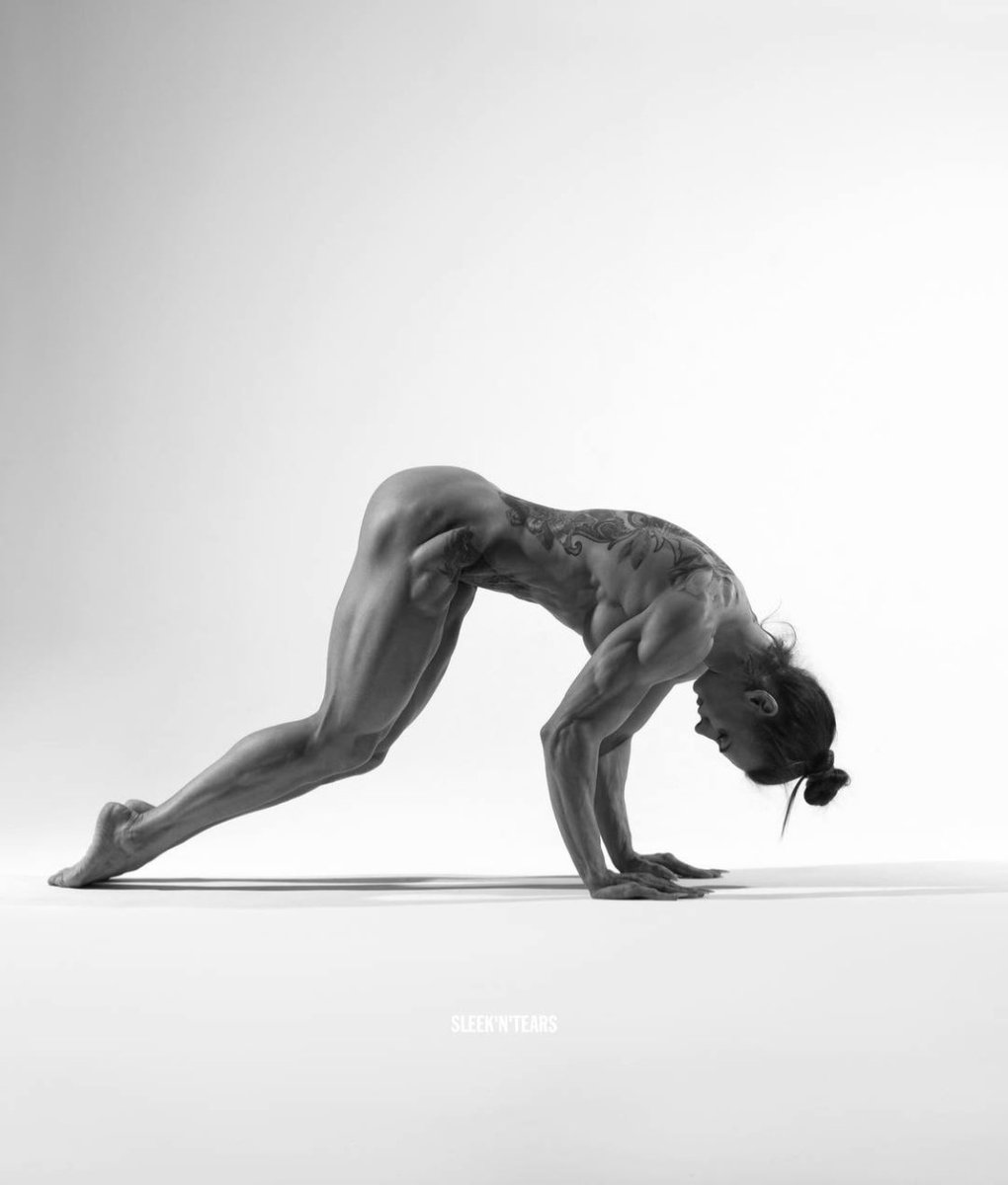 #GigaChad #GigaChadette #SLEEKNTEARS