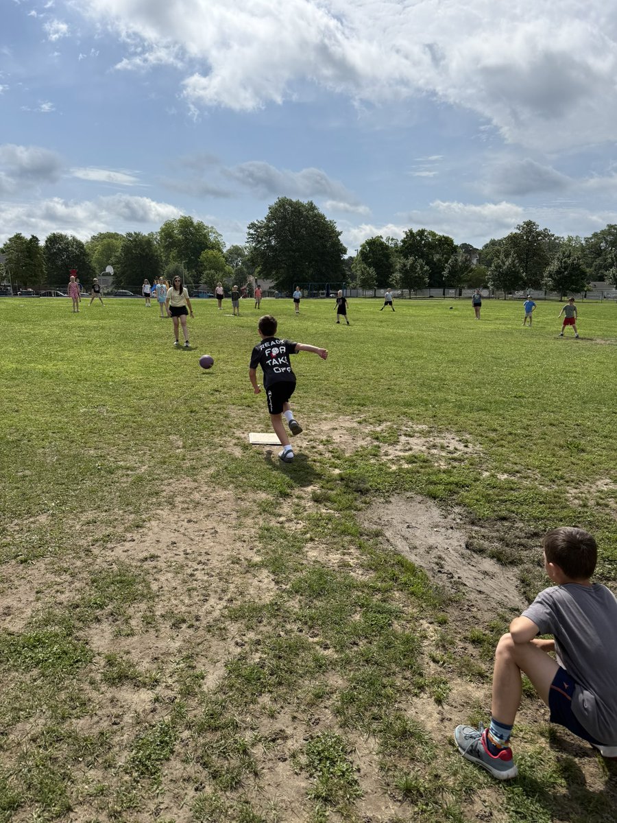RCardenEES's tweet photo. Blasting off to summer with a kickball tournament!! 💛🖤🥳 https://t.co/5CGxcrtEza