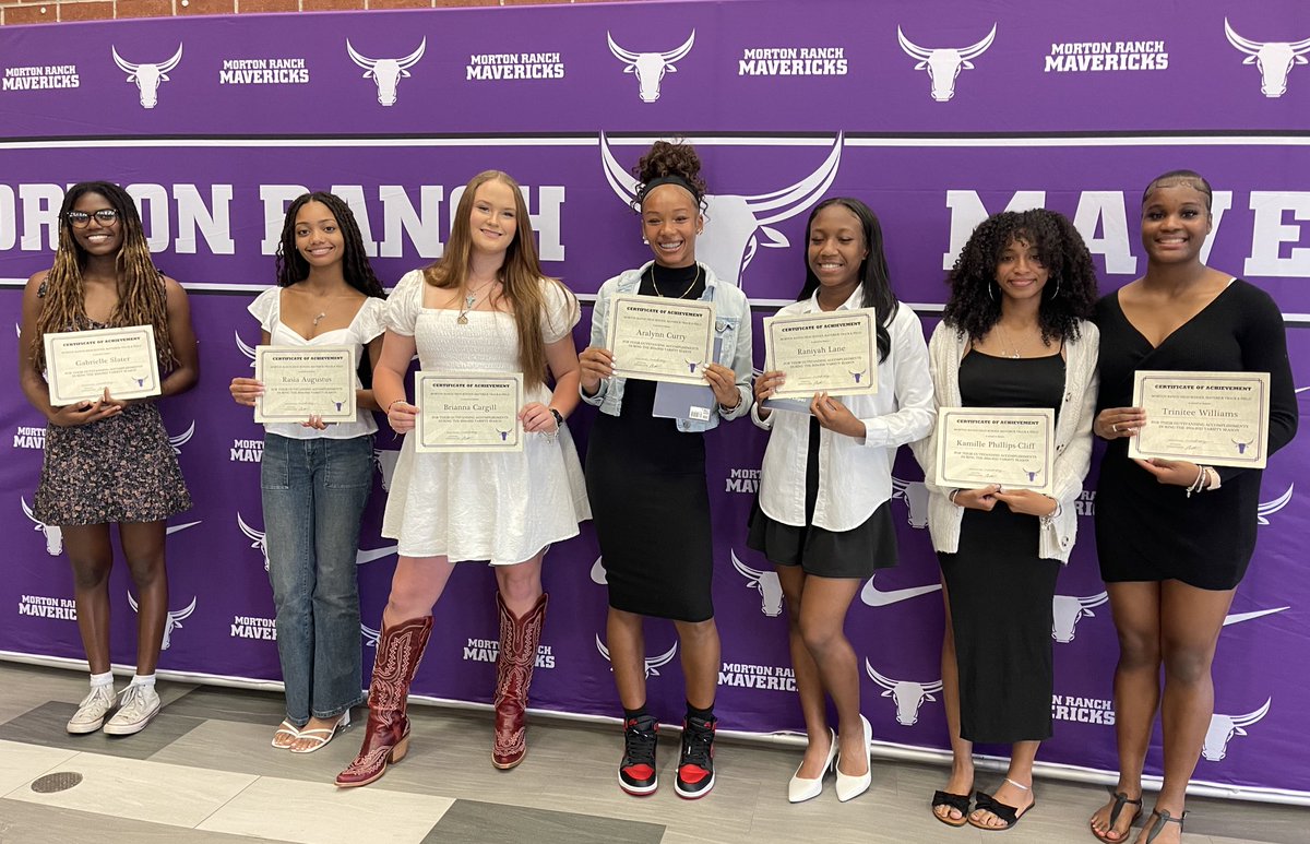 A great time was had by all and everyone  cleaned up so nice 🤩🤩🤩 for the MRHS 2025 Track and Field awards banquet #fastmavs