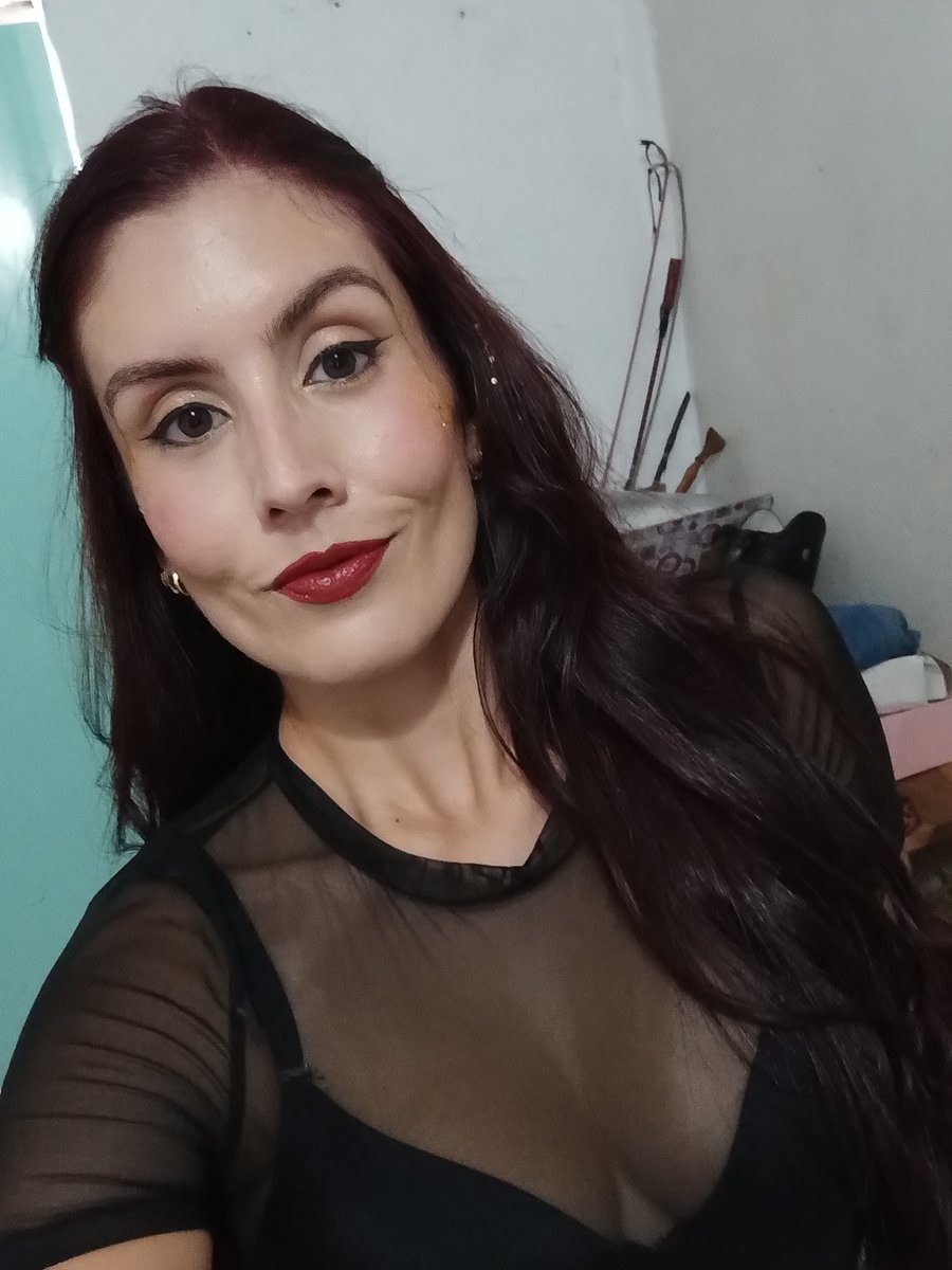 goddesadri's tweet photo. 💋👑 https://t.co/05qRIQGb3q