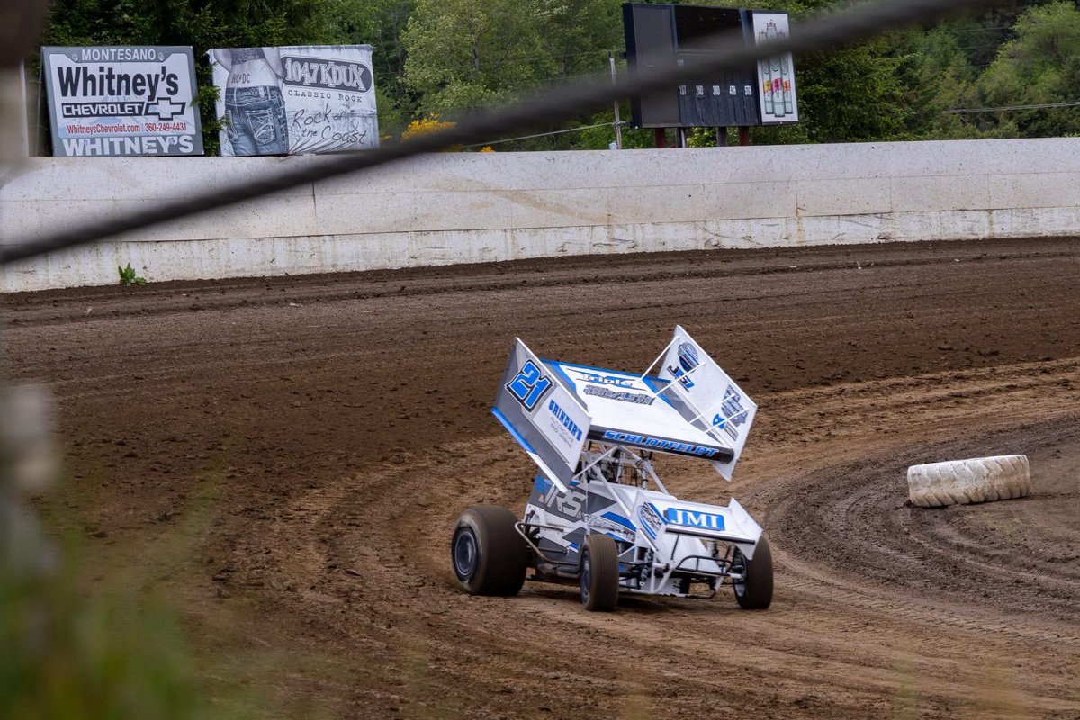 Congratulations Jesse Schlotfeldt JRS Motorsports on your WIN Saturday night at Grays Harbor Raceway. Winning the 1st of the 6 race Summer Challenge Series with GHR and Skagit Speedway this season.
#RaceHard #TeamTripleX #TripleXWIN