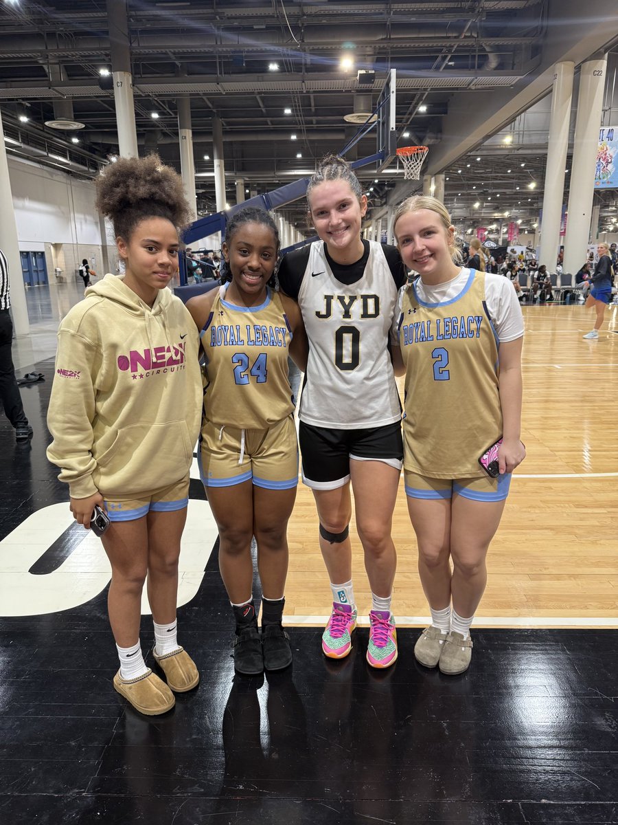 sarah yokley (@sarahyokley0) on Twitter photo Had a great time in Houston!😆 Felt good to be back on the court🙏🏼 and finish 4-1 against some great competition!🙌🏼 No one I would rather do it with than my <a href="/JYDBasketball/">Tulsa JYD Girls Basketball Club</a> teammates!❤️
Also ran into some of my <a href="/Ram_Basketball/">Owasso Rams Basketball</a> friends!☺️ #clashofclubs #elite40 Had a great time in Houston!😆 Felt good to be back on the court🙏🏼 and finish 4-1 against some great competition!🙌🏼 No one I would rather do it with than my <a href="/JYDBasketball/">Tulsa JYD Girls Basketball Club</a> teammates!❤️
Also ran into some of my <a href="/Ram_Basketball/">Owasso Rams Basketball</a> friends!☺️ #clashofclubs #elite40