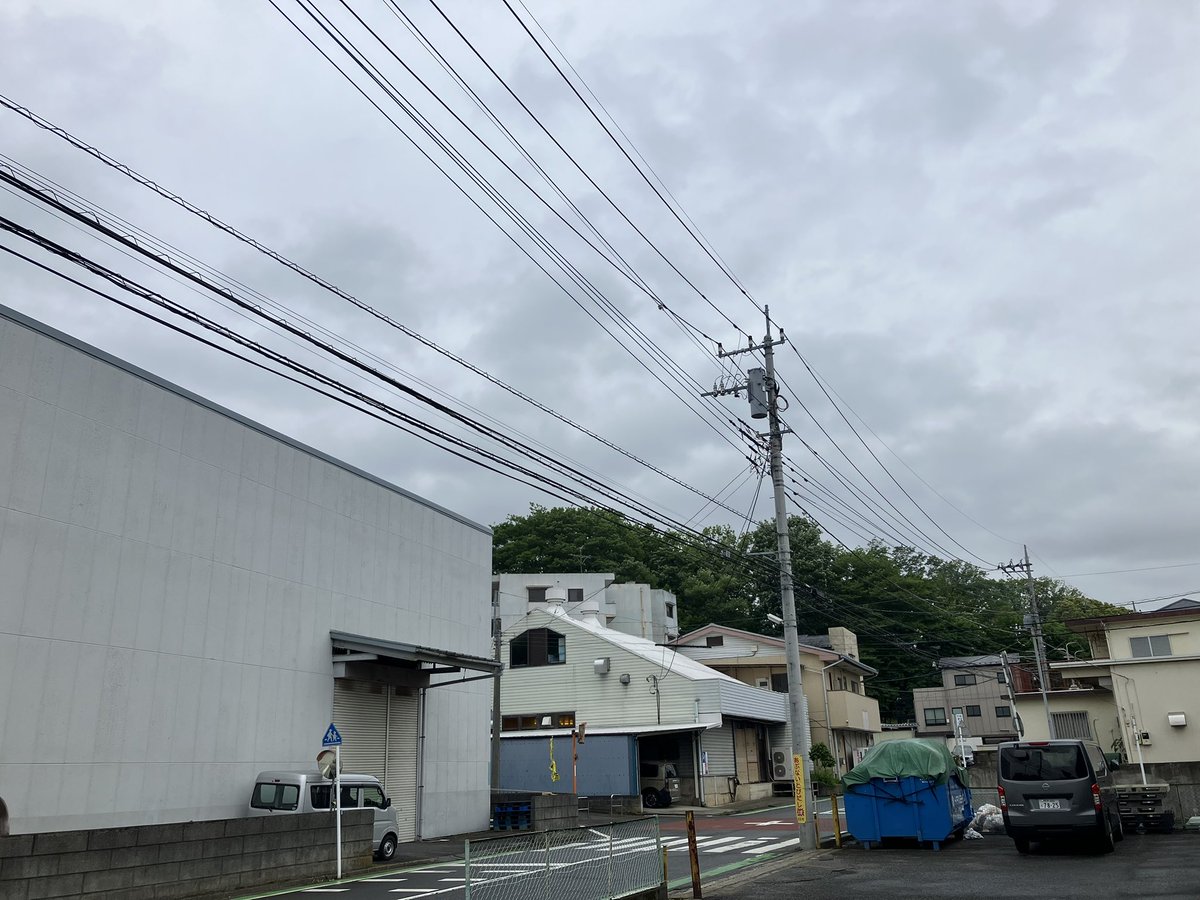 おはようございます❗️❗️❗️
#所沢 は🌧️です🌧️🌧️🌧️
明日は30度以上になる予報ですが、今日はまだ暑くないですね🙂🙂🙂
週末は部屋のカーテンを新しくして気分が上がりました👻👻👻
今週もよろしくお願いします❗️❗️❗️
#企業公式が朝の挨拶を言いあう
#企業公式春のフォロー祭り
#企業公式相互フォロー