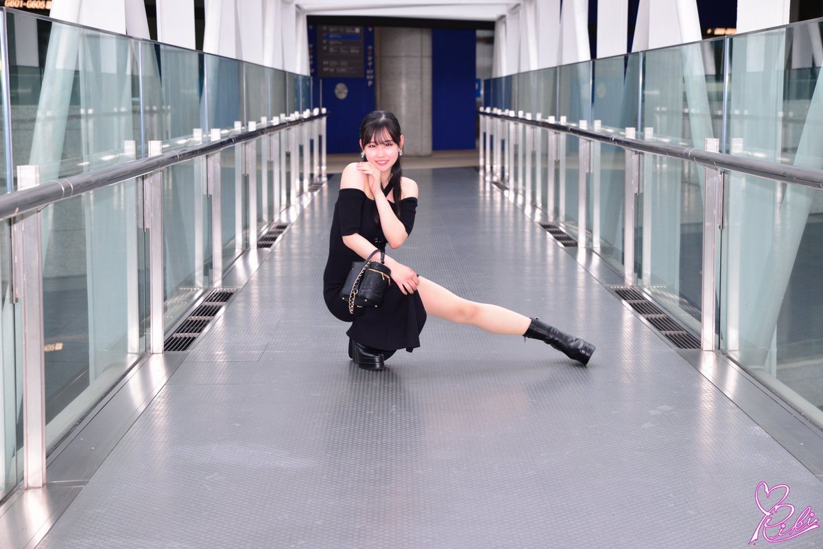 おはよー！
歩くと蒸し暑いね🧖‍♀️

週末はどうもありがとう💕
土曜日は大雨でちょっと大変だったけど、撮影会、修斗と会いにきてくれて嬉しかったなー☺️

コメントや配信見て応援してくれた人もありがとう♪

今週もまたお仕事頑張りましょう❣️

#撮影会モデル
#レースクイーン
#高梨姫菜子