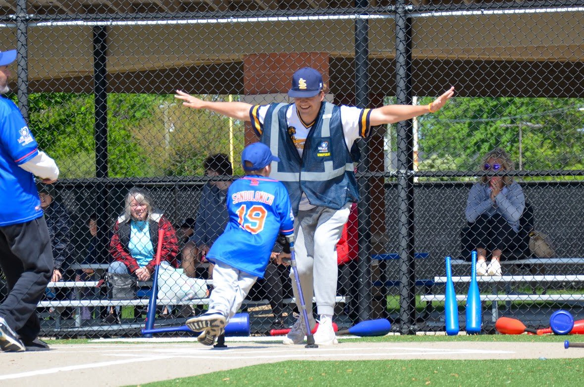 coach_ES20's tweet photo. “Limitations only live in our minds” 

A yearly tradition that always bring so much joy to everyone involved. @slyonbaseball is always grateful for the opportunity to help out at Miracle League. 

@SLCSD @slhslions @SouthLyonHS https://t.co/vWotuMcAyM