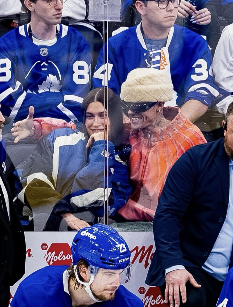 irenicbieber's tweet image. them 🫶🏼