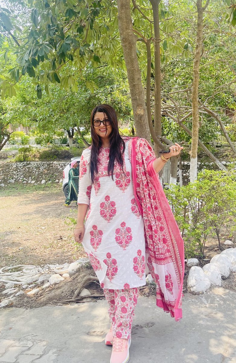 advjyotijha's tweet image. “There is nothing wrong with changing your opinion after learning something new. It’s a key sign of intelligence”..
#goodmorning
#MondayMotivation
#advjyotijha