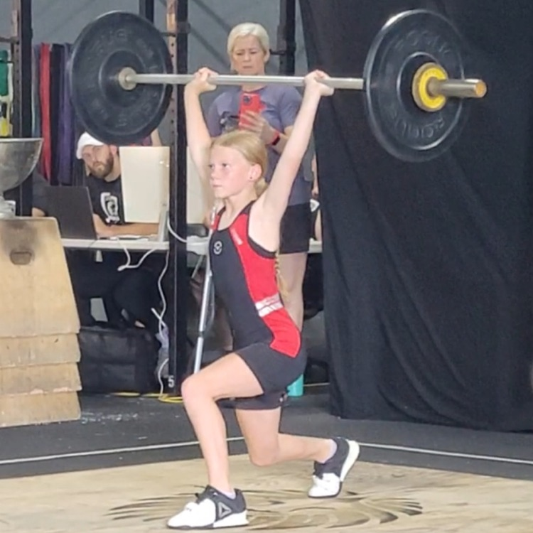 Hadley Stewart went 6 for 6 in her lifts at the 11th Annual Athleo Open Competition over the weekend and set a new personal record for clean &amp; jerk! #uncommon