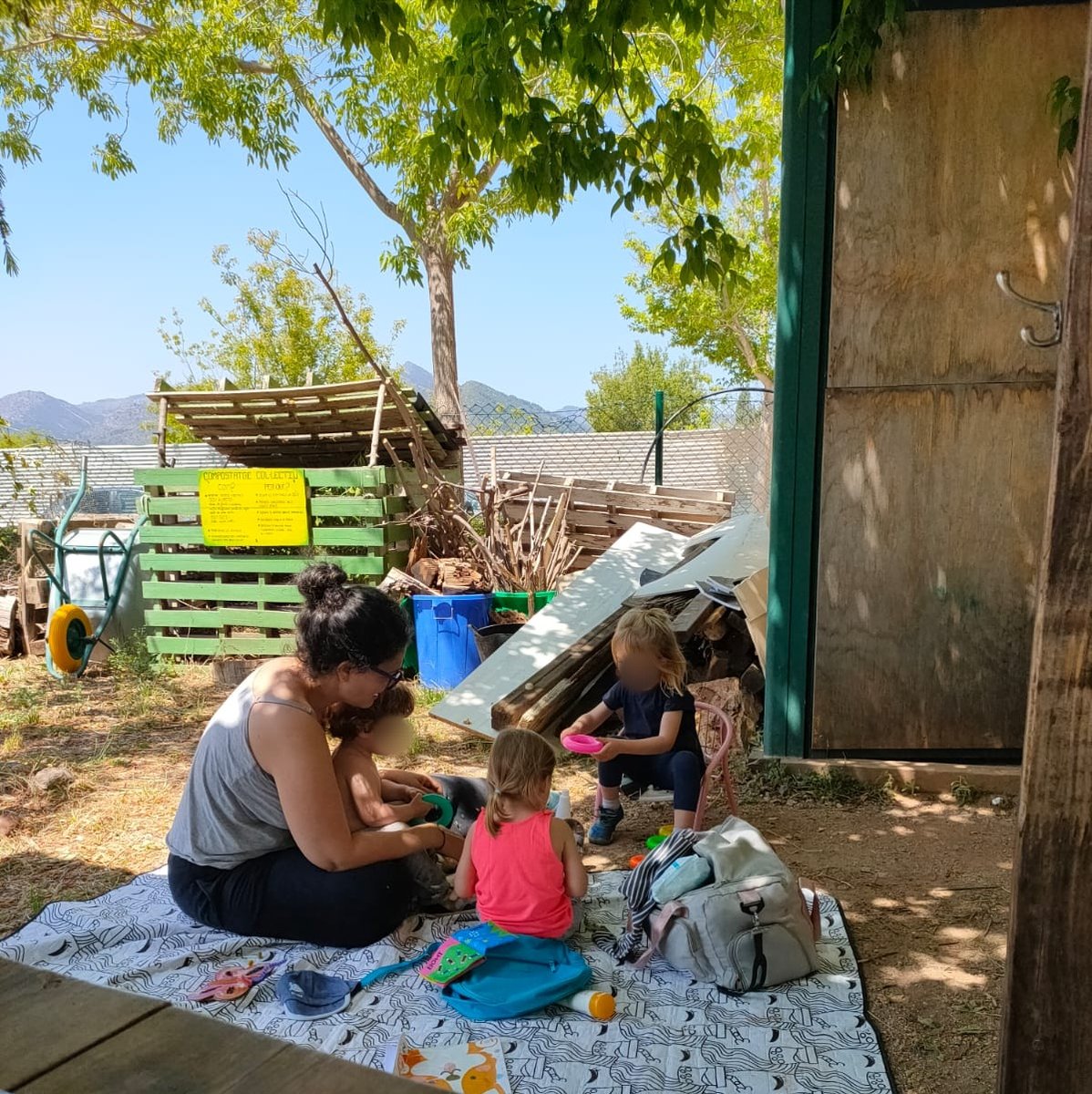 Con motivo del #díadelafamilia, ayer pasamos la mañana en el #EspaiVerdViu de Nules, espacio ideal para disfrute de todos. Luego comida para recuperar fuerzas y completar la jornada haciendo tribu.
Nos vemos en la próxima actividad 🎉