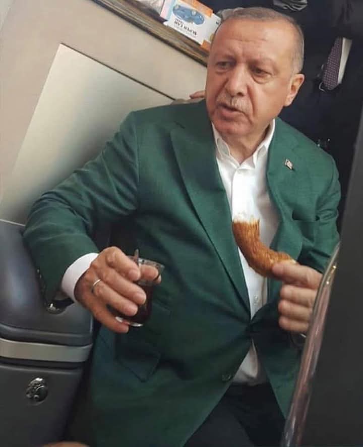 emineipk78's tweet photo. @Neslihannazik_2 Cümleten hayırlı geceler #ALLHA emanet olun🤲 https://t.co/FvY4hl8BWT