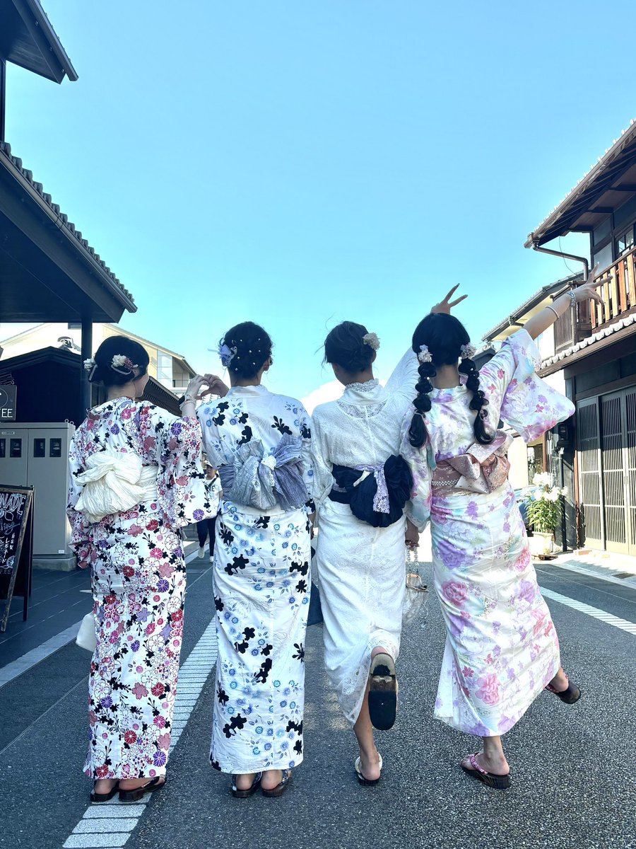 inuyamabiyori's tweet photo. 5月19日(月)

本日のご予約状況のお知らせです💕

壱番館
13時以降ご案内可能です🥲

弐番館
13時以降ご案内可能です🎀

浴衣スタートです🏖☀️
夏を満喫しましょう🥰

是非ご来店お待ちしております✨

壱番館　☎️0568-61-2532
弐番館　☎️0568-48-7871

#犬山　#犬山浴衣　#犬山着物 https://t.co/kg4u4uYmYV