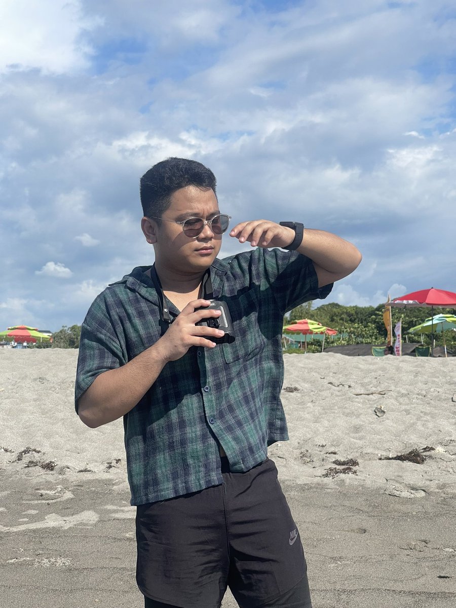 thatmisterjohn's tweet photo. elyu • 🌊🤍 https://t.co/XoFAb1UxeC