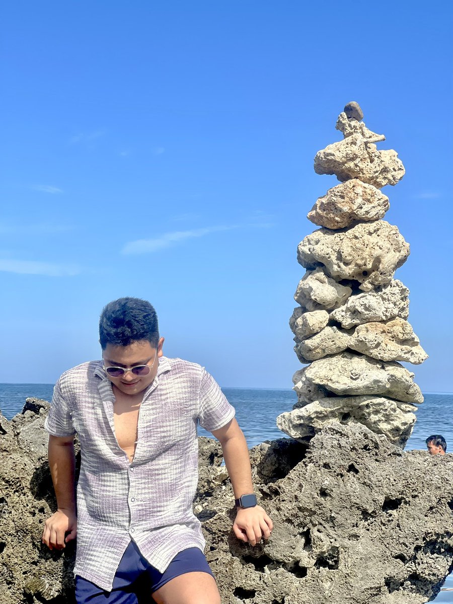 thatmisterjohn's tweet photo. elyu • 🌊🤍 https://t.co/XoFAb1UxeC