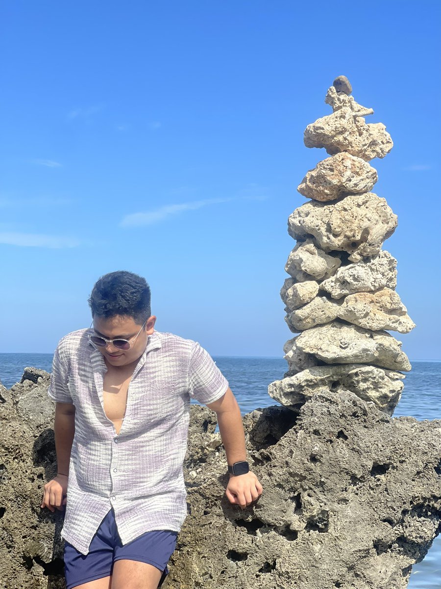 thatmisterjohn's tweet photo. elyu • 🌊🤍 https://t.co/XoFAb1UxeC