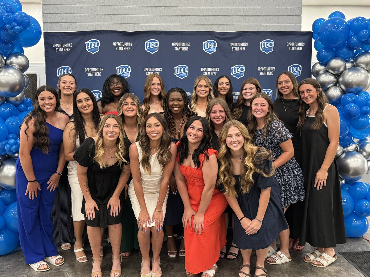 🤩The stars are out tonight! 🤩 The Grayson Vikings have arrived for the 2025 World Series Banquet!