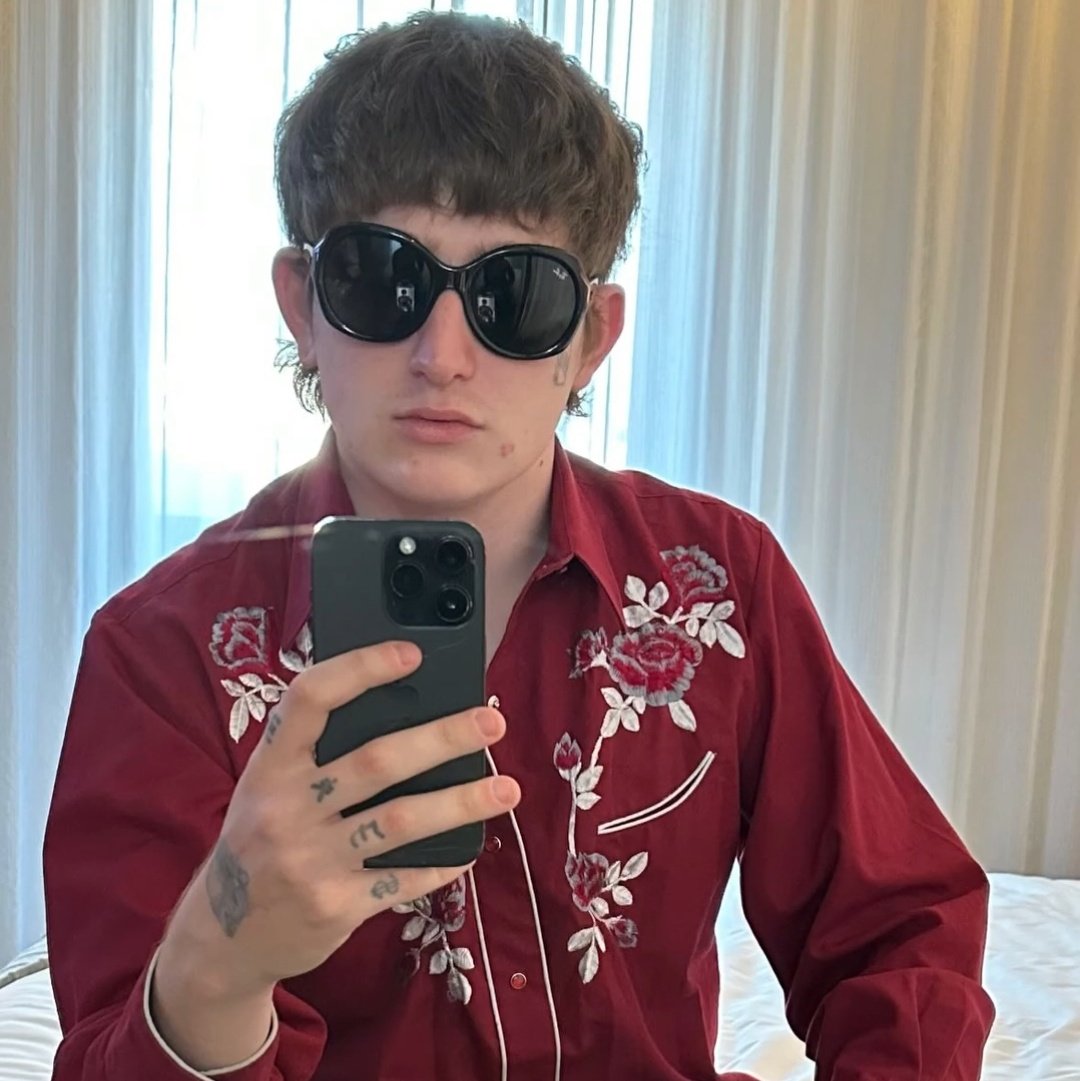 mel (@lamejorargenta) on Twitter photo 