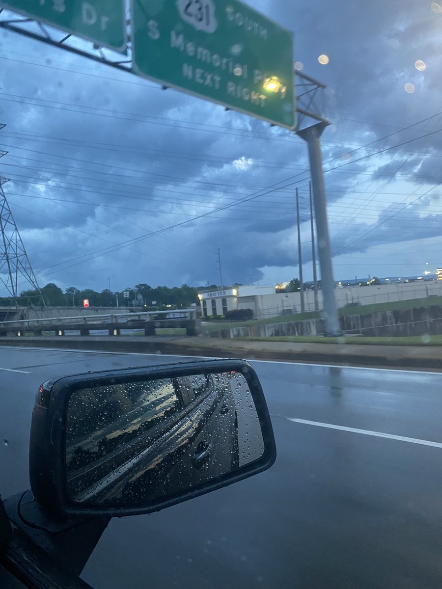 TrentsWeather's tweet photo. Ominous. On memorial parkway just exited Governors Drive looking south. @DanielleDozier @jeffcastlewx https://t.co/OHmCwJ64Kn