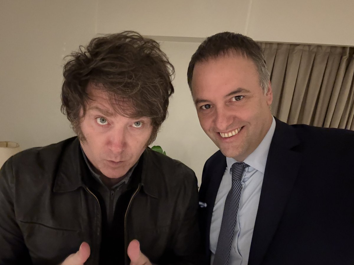 Marcelo Cossar (@cossarmarcelo) on Twitter photo ¡TRIUNFAZO de <a href="/JMilei/">Javier Milei</a> y las fuerzas del cielo! Los felicito y me alegro mucho! La herramienta para terminar con el Kirchnerismo y hacer una Argentina libre y con futuro! #Adorni #EleccionesLegislativas #Elecciones2025 ¡TRIUNFAZO de <a href="/JMilei/">Javier Milei</a> y las fuerzas del cielo! Los felicito y me alegro mucho! La herramienta para terminar con el Kirchnerismo y hacer una Argentina libre y con futuro! #Adorni #EleccionesLegislativas #Elecciones2025