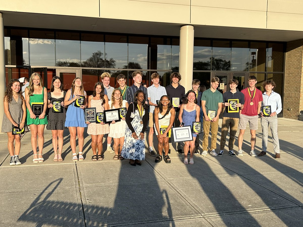 Centerville Track & Field tweet media