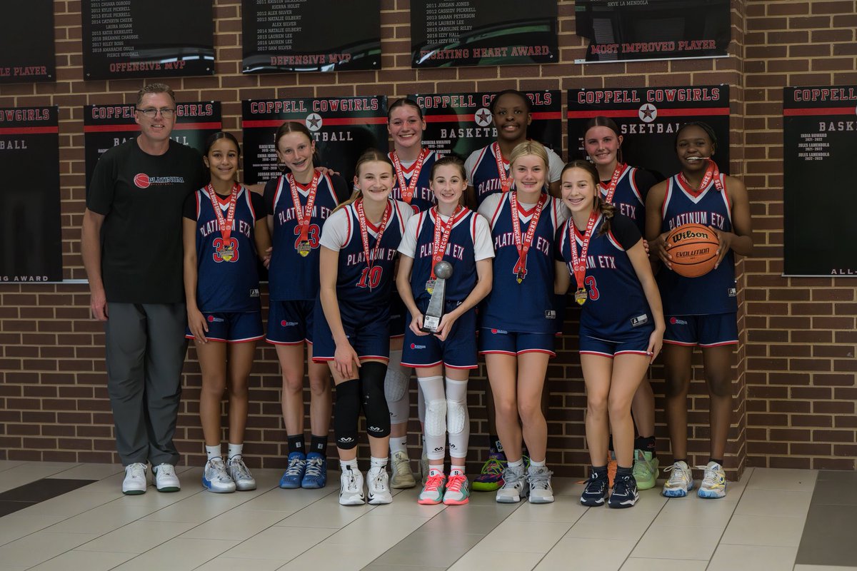 HarperS2029's tweet image. PrimeTime Elite Hoops Showcase 🥈
#basketball #primetimehoops #PlatinumBasketball #PlatinumETX