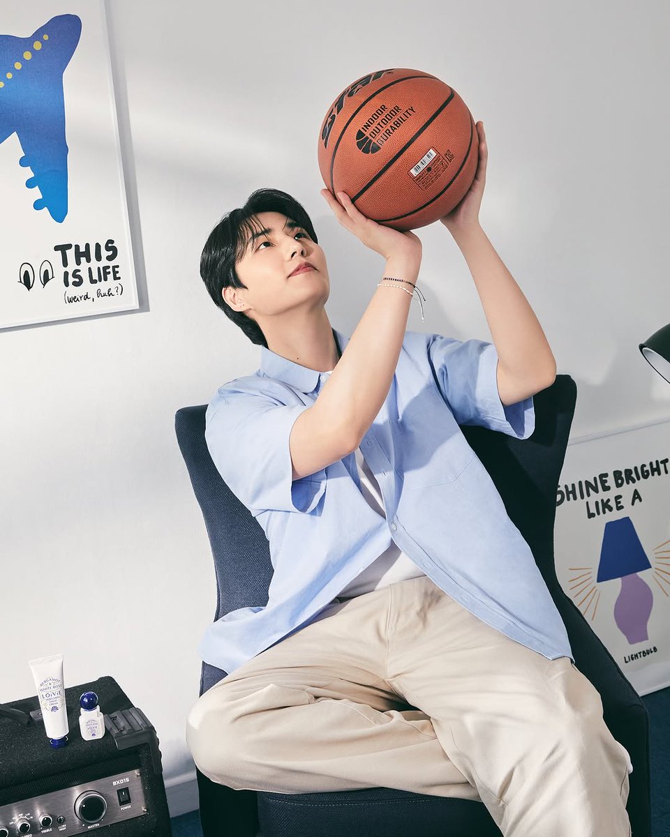 250519 #영케이 loivie.official

🎊성년의 날 맞이🎉
𝐘𝐨𝐮𝐧𝐠 𝐊의 로맨틱한 화보 공개