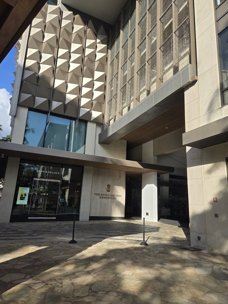 yyconsulting197's tweet image. I've finally transformed back into a functional human. Being sick made me realize that good health is like having a superpower. Nothing beats it. Today was a beautiful reminder to appreciate the little things. My batteries were charged !! 💃🏼✨ #weekendroutine #meeting