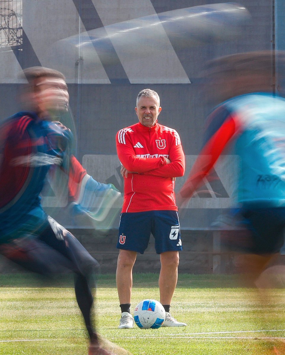 fabiaanuch2's tweet photo. Los puntos? En los bolsillos.
La pelota? En la raja del rival. 
El Tucu? 90+7.
La línea? De 3.
Assadi? Cortado.
Almirón? Despedido.
La lluvia? Más fuerte que la chucha.

G.A. https://t.co/nfFAiKEGE9