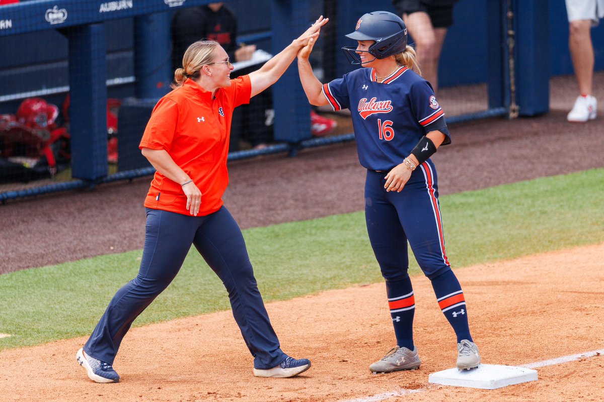 caitlyn/kk mccrary tweet media