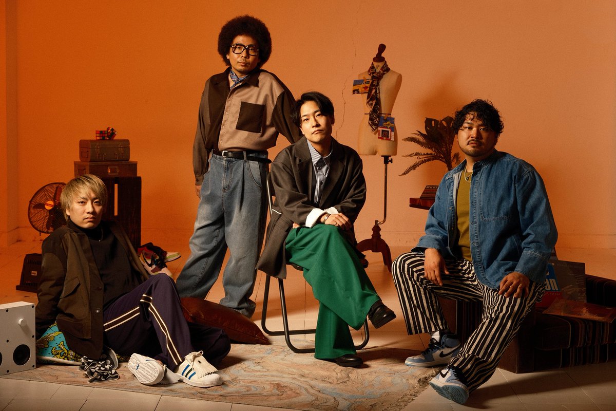 tbcr_directors's tweet image. 5/19(月)#tbcradio 
音楽番組「What‘s New!」
21:15-55
ゲストコメント
4人組R&amp;amp;Bバンド
「Neighbors Complain」
Vo/Key OTOさん📻
@NeighborsC 
@Otokimura1 
ライブは
6/11(水)仙台enn2nd✨

OPナンバーは
「#ヨイズ」「Flash!!」
@YOI_S_ 

#radiko 
#ｔｂｃラジオ #東北放送